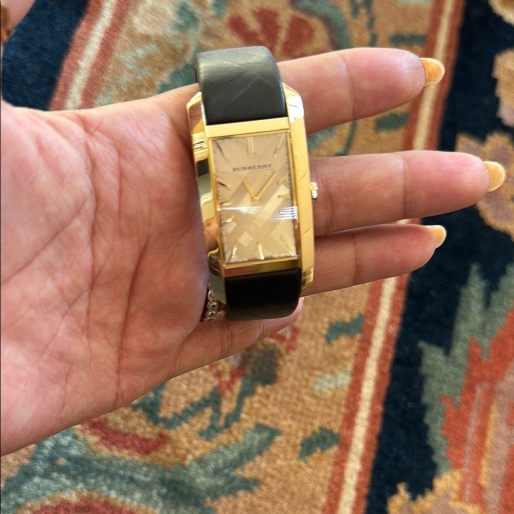 Burberry Gold and Black Watch
